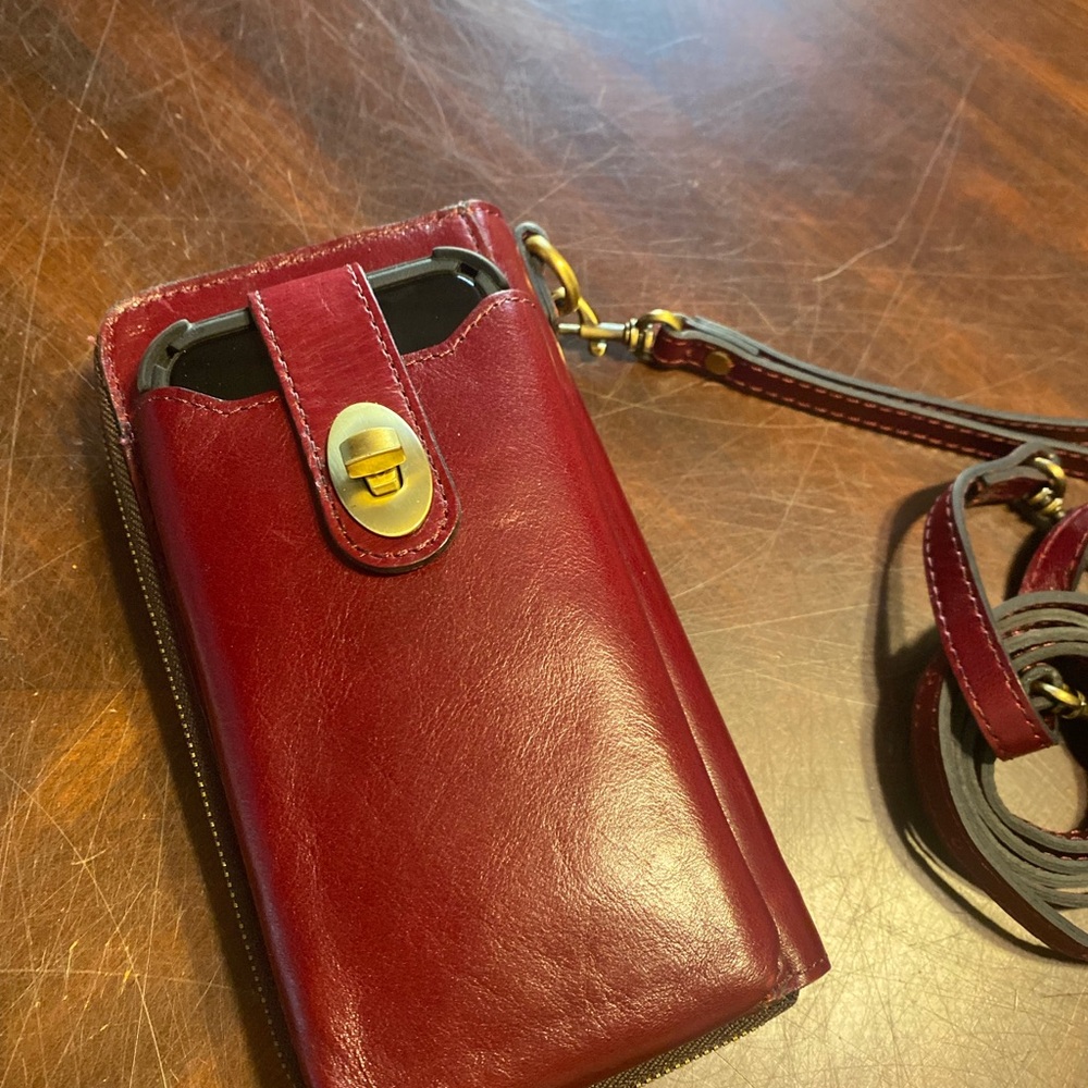 Patricia Nash Burgundy Leather Crossbody Wallet - Picture 3 of 8